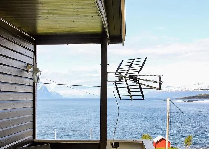 9 Person In * 灵塞德