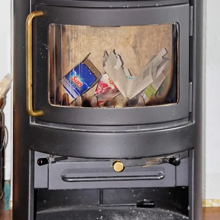 9 Person In * Lyngseidet