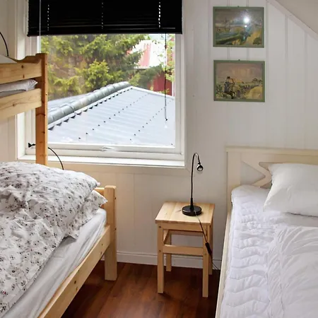 בית נופש 9 Person In Lyngseidet