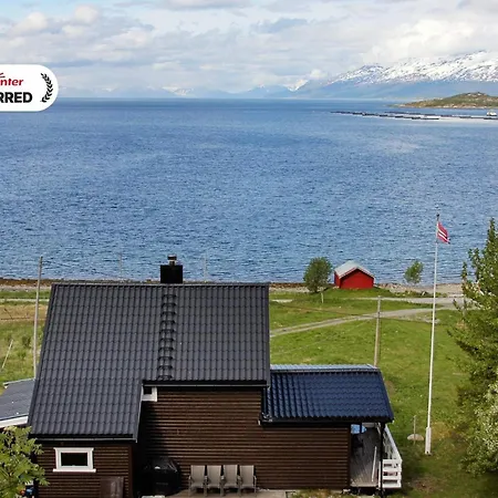 9 Person In Lyngseidet